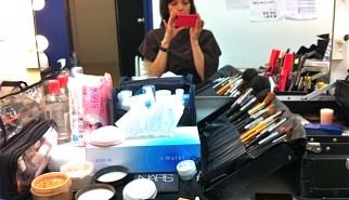 makeup artist chair